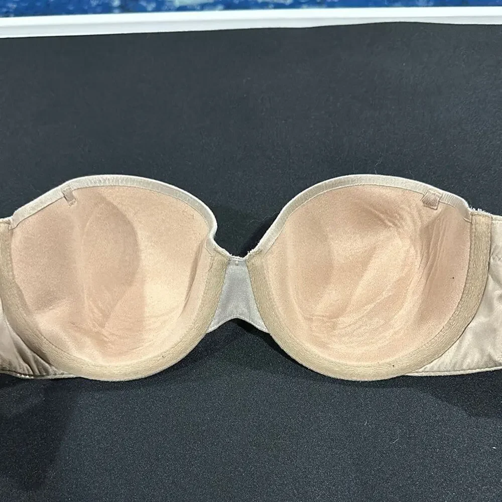 Victoria’s Secret Nude Lined Strapless 36B